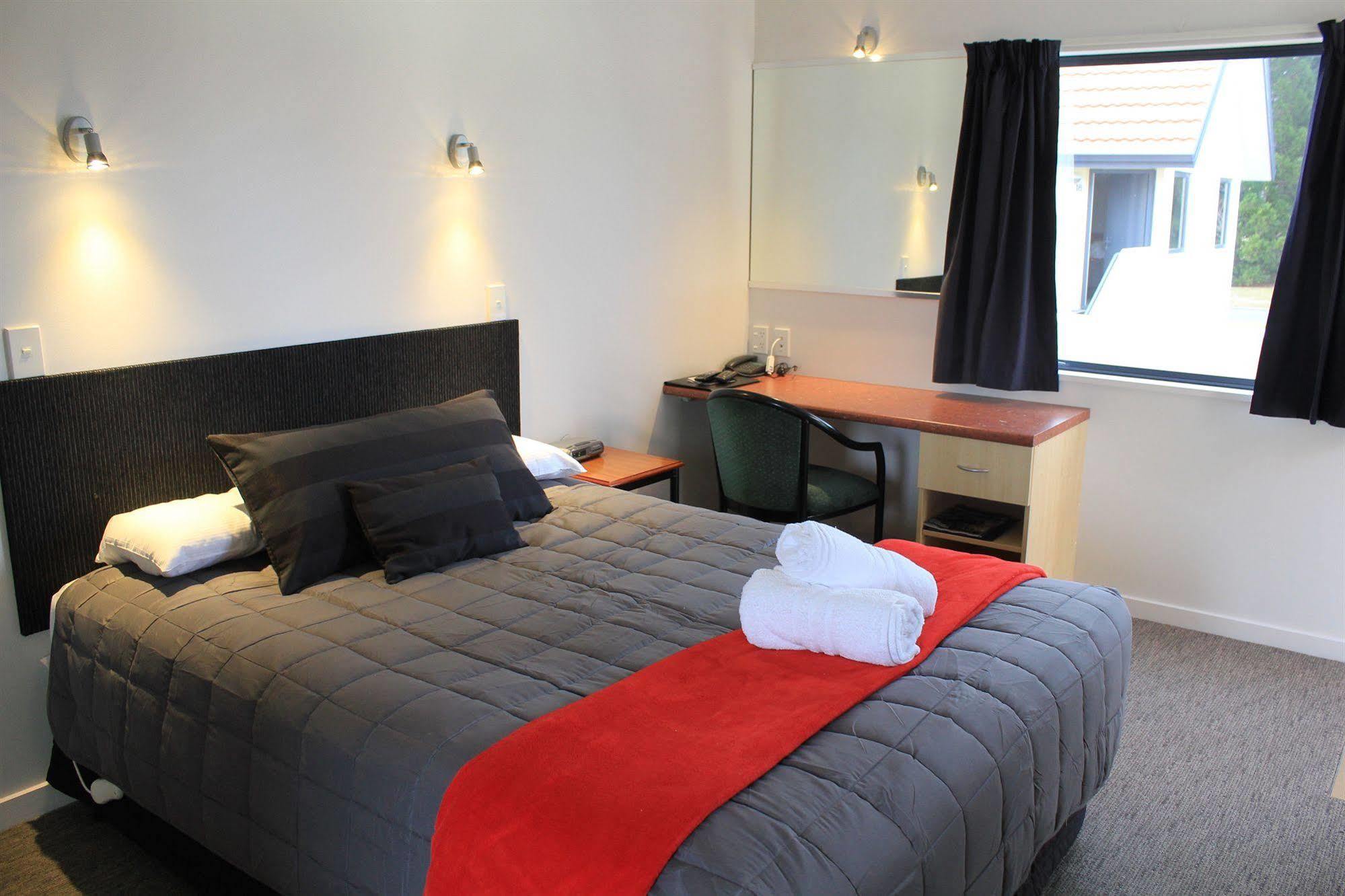 Bella Vista Motel Те-Анау Екстер'єр фото