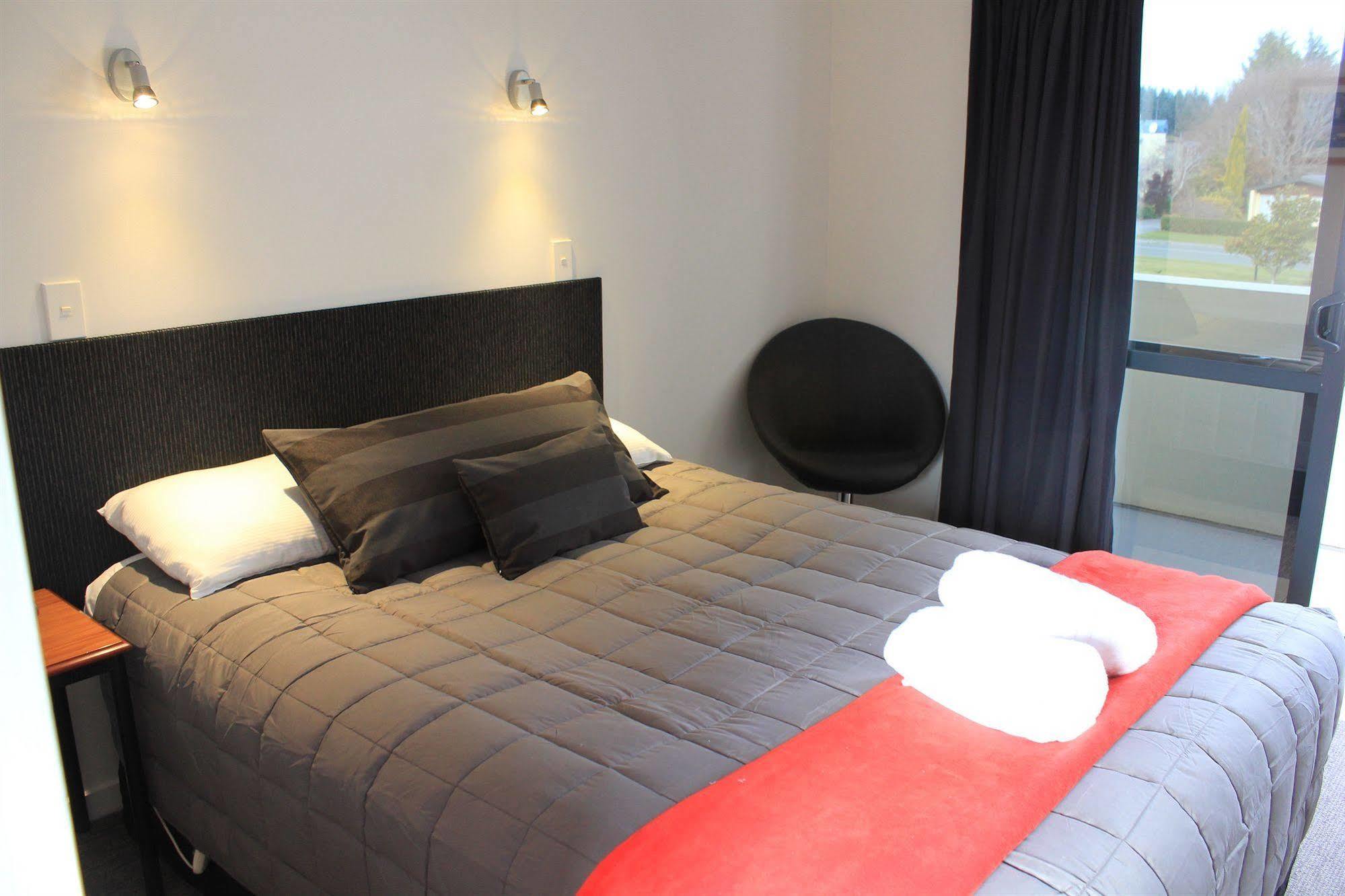 Bella Vista Motel Те-Анау Екстер'єр фото